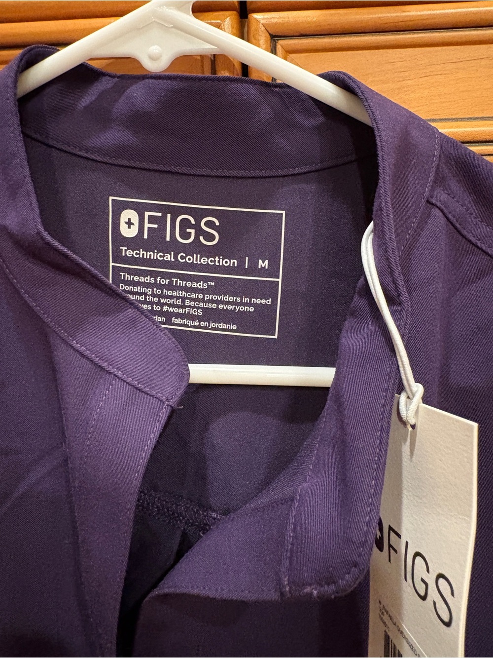 FIGS woman’s scrubs new with tags Deep Plum - Picture 2 of 8
